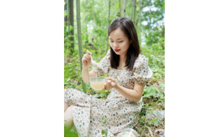 為何99%漂亮女性每天都在喝一杯有機(jī)野生葛根粉？